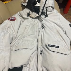Canadian goose size large